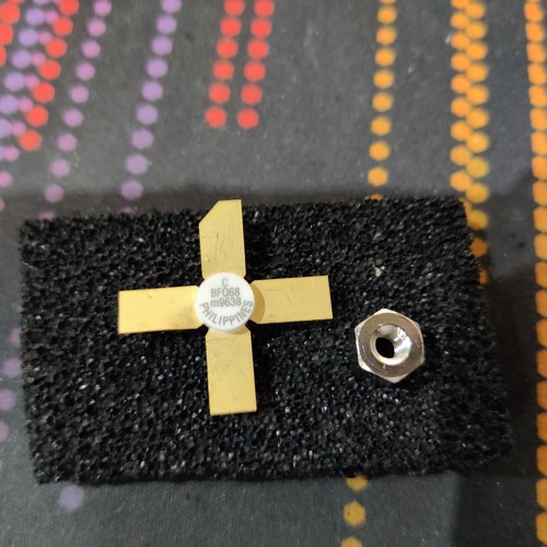 Pezzo bfq68 transistor di - 1,